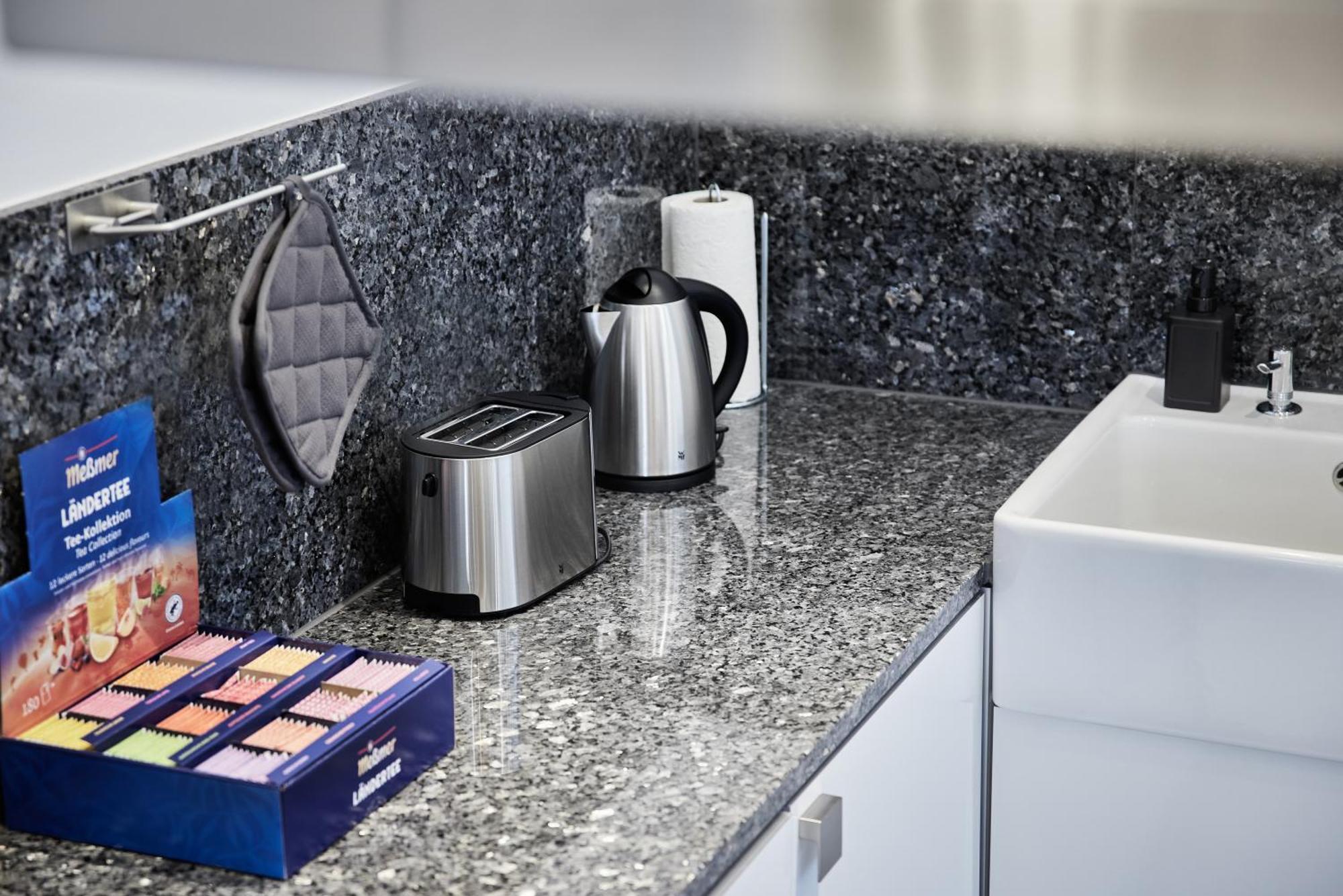 Idee Living: Design-Apartment- Netflix - 6 Pers Мангейм Экстерьер фото